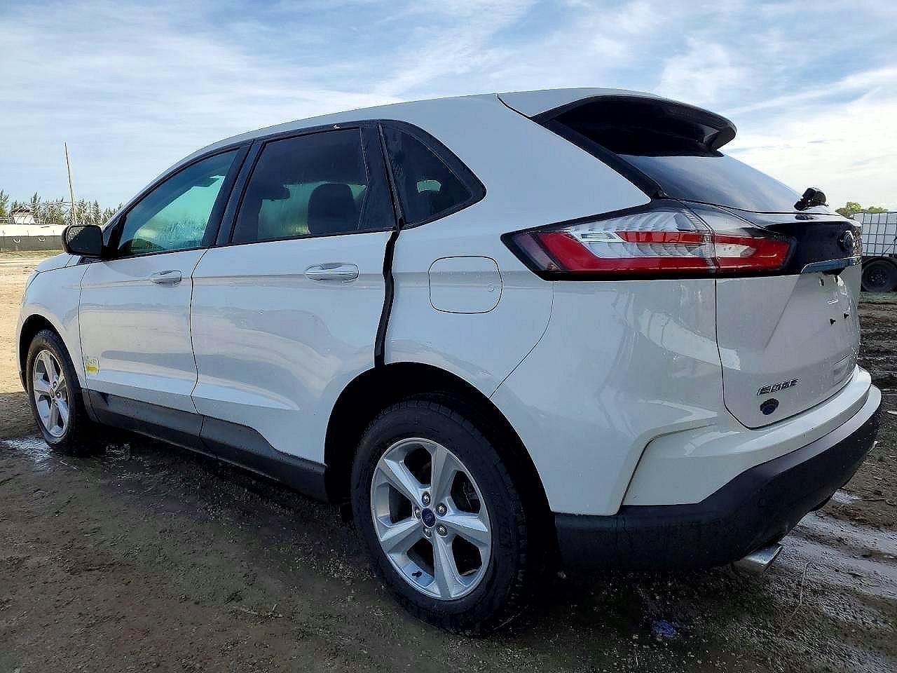 2020 Ford Edge Se - Фото 2