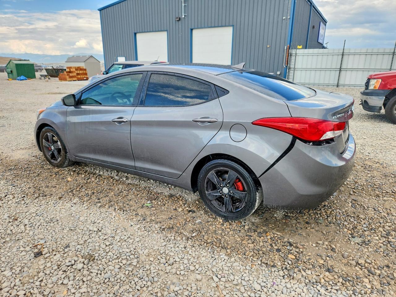 2013 Hyundai Elantra Gls - Image 2
