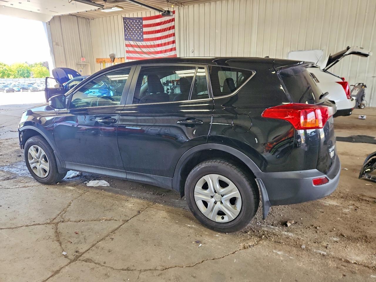 2015 Toyota Rav4 Le - Image 2