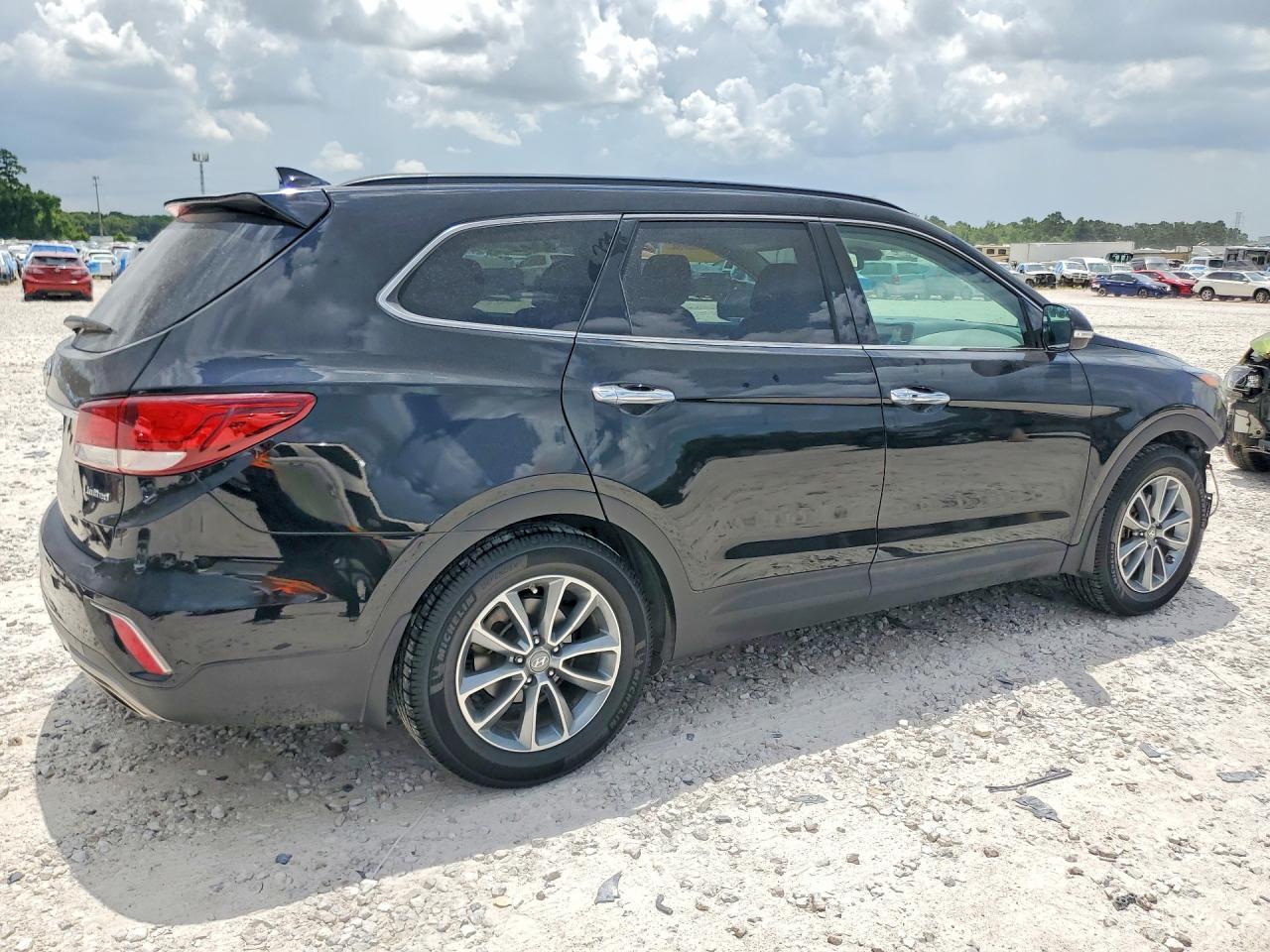 2017 Hyundai Santa Fe Limited - Фото 3
