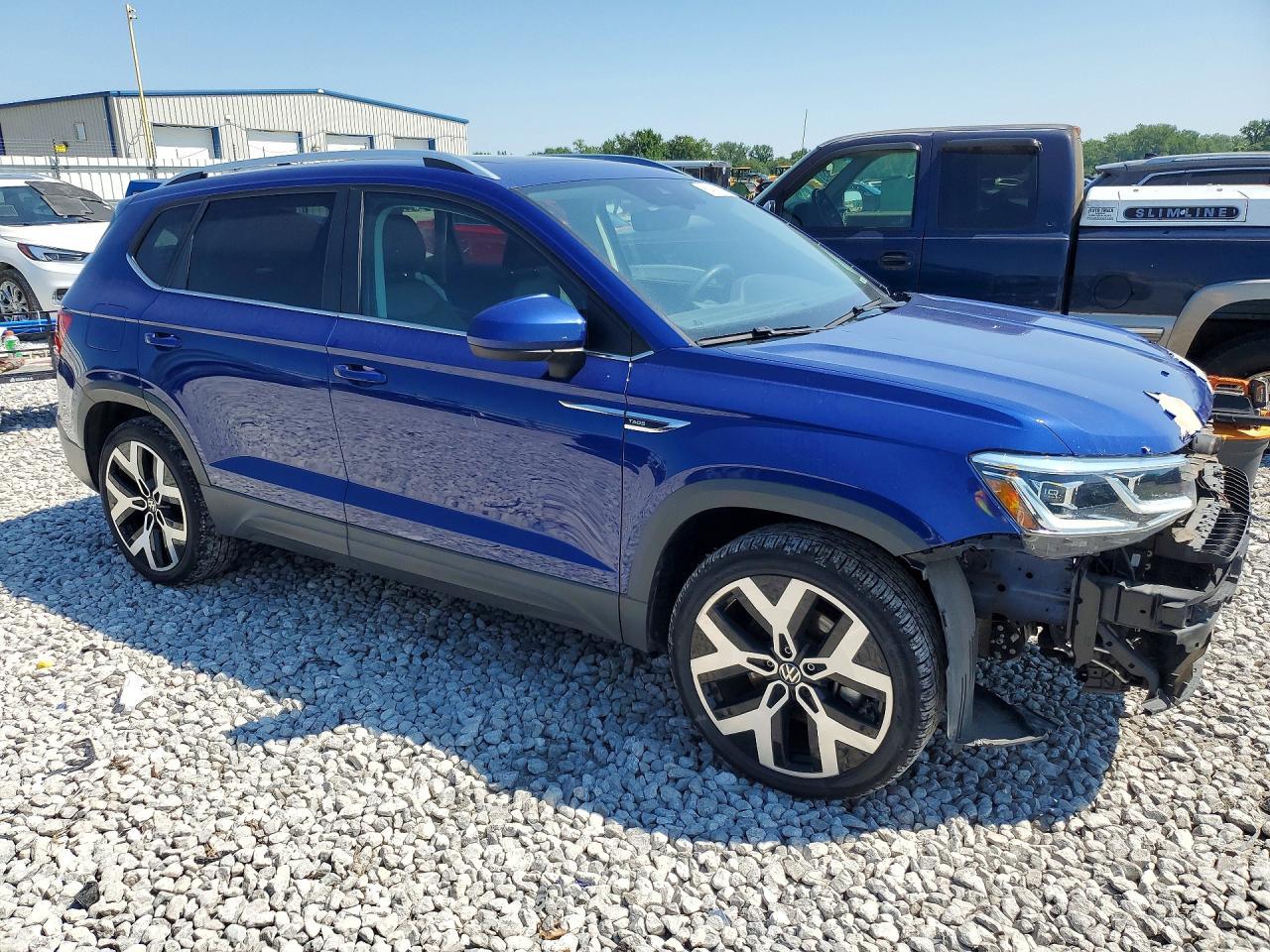 2022 Volkswagen Taos Sel - Image 4