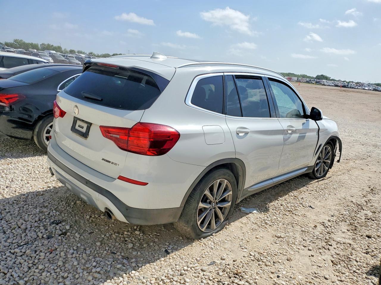 2019 BMW X3 Sdrive30I - Image 3