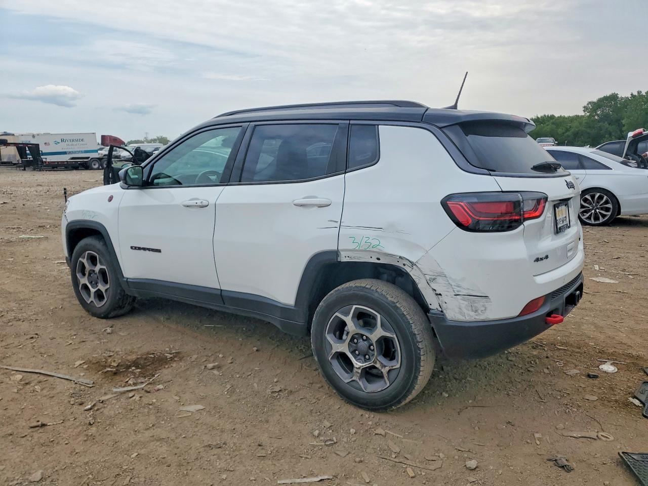 2022 Jeep Compass Trailhawk - Фото 2
