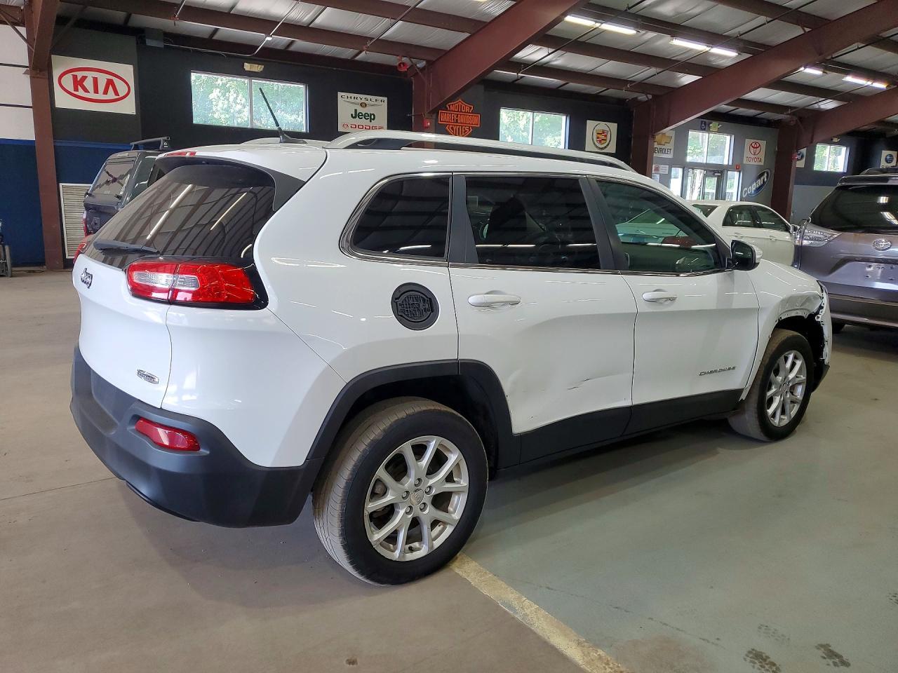 2014 Jeep Cherokee Latitude - Image 3