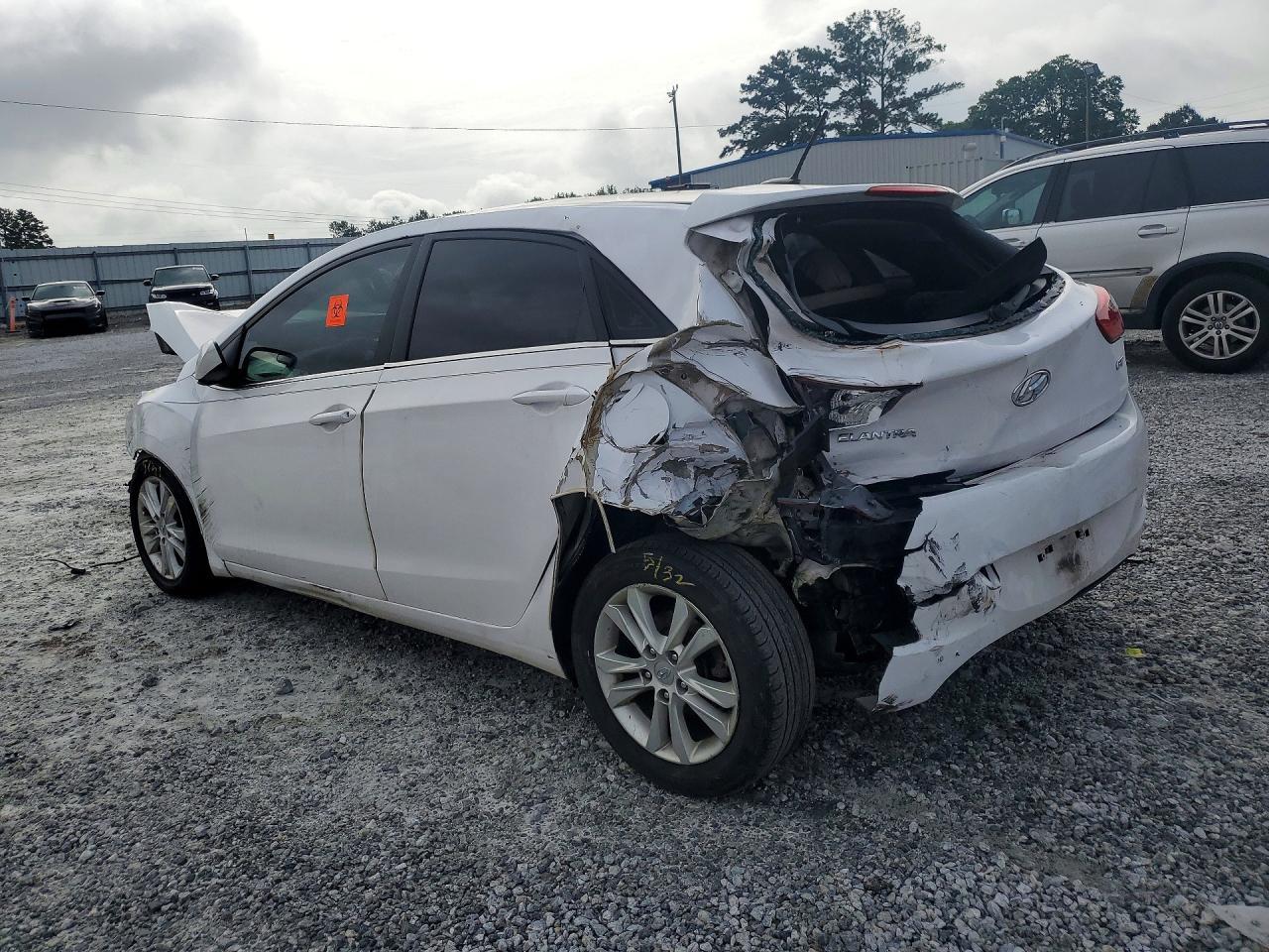 2015 Hyundai Elantra Gt Base - Фото 2