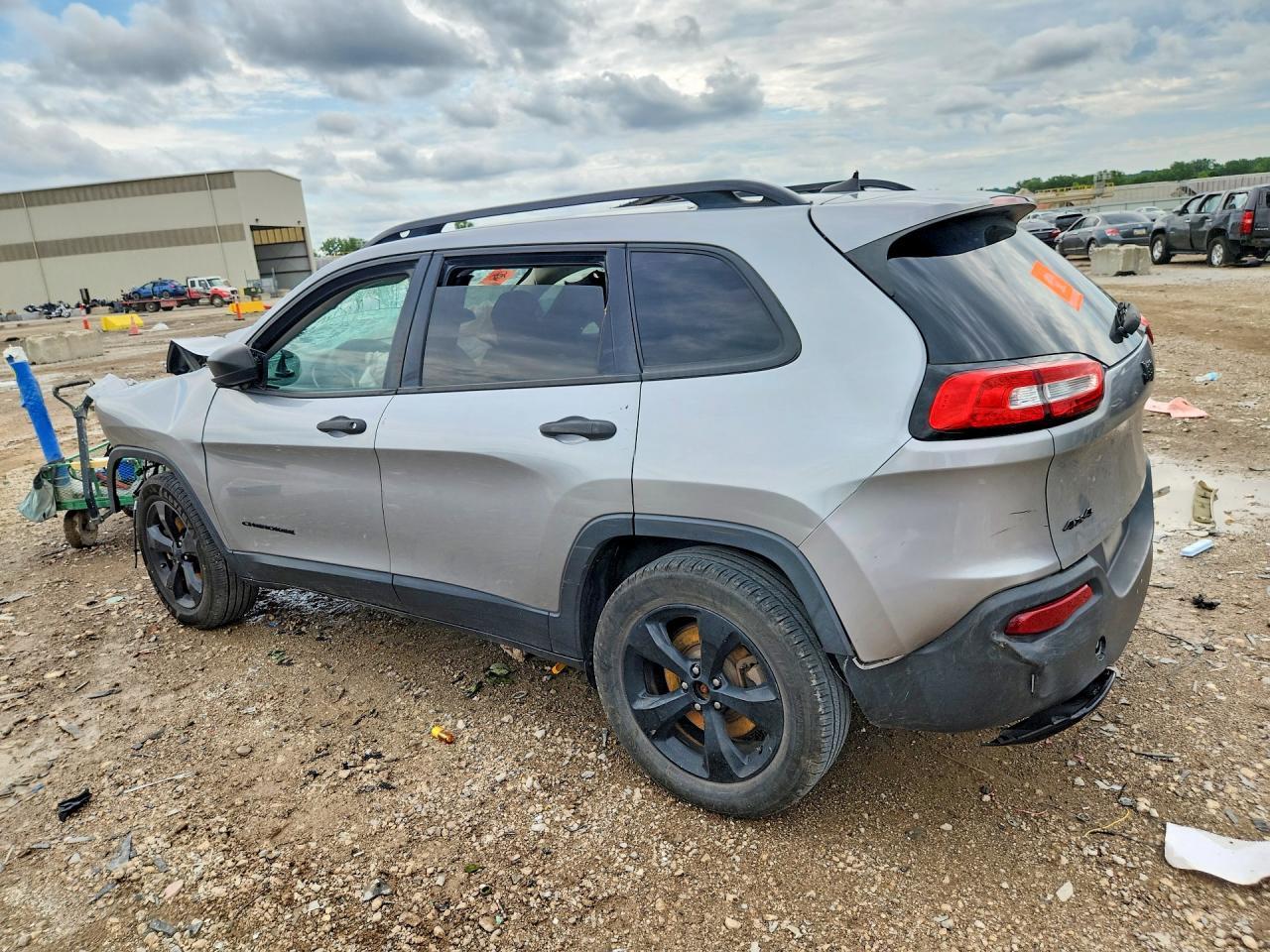 2017 Jeep Cherokee - Фото 2