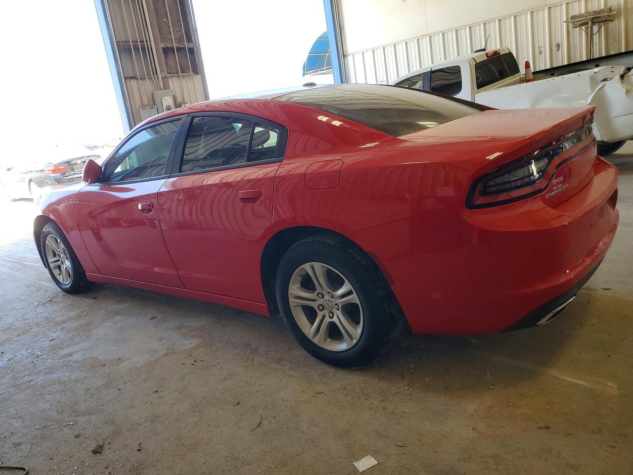 2022 Dodge Charger Sxt - Фото 2