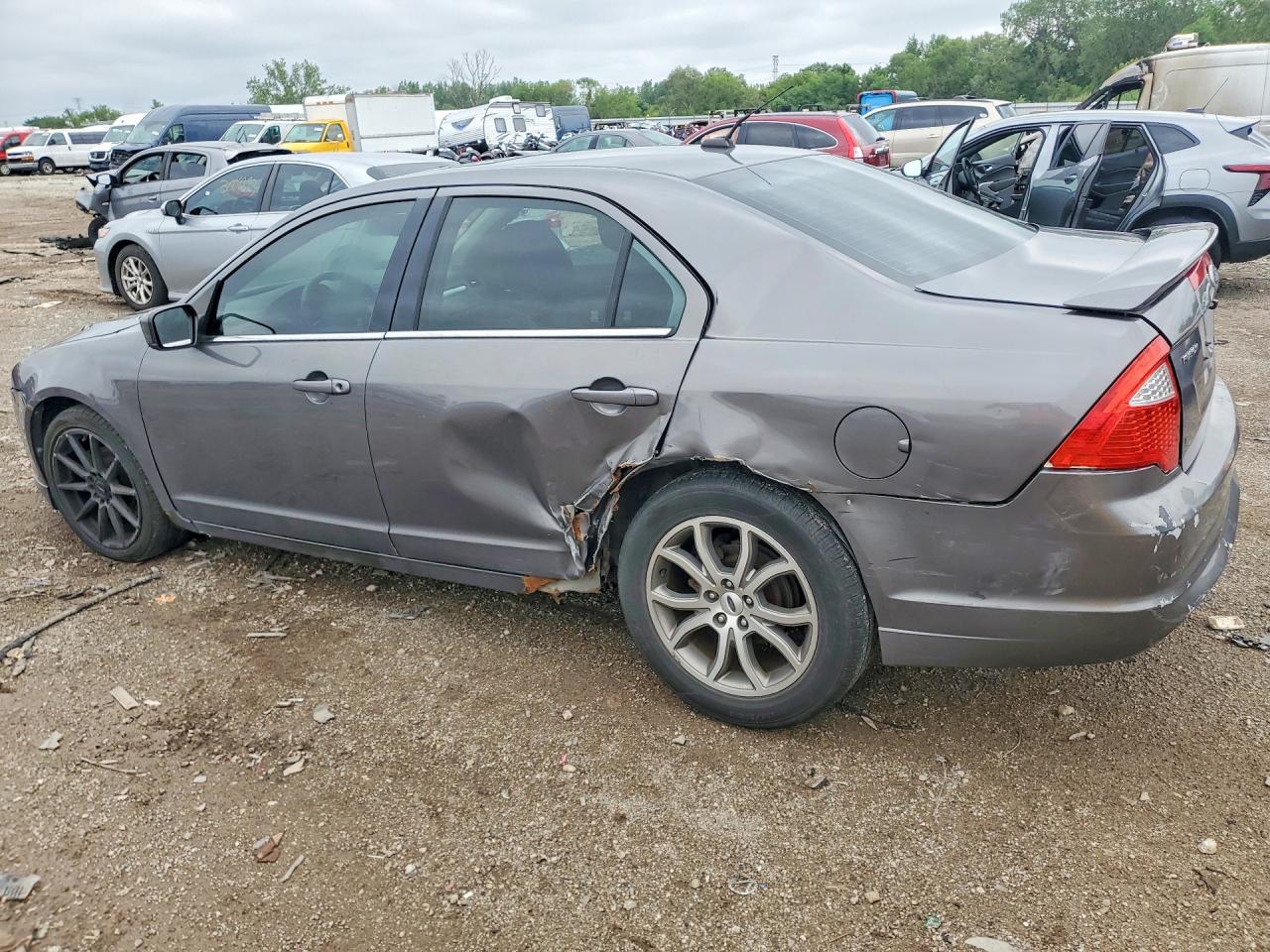 2010 Ford Fusion Se - Image 2