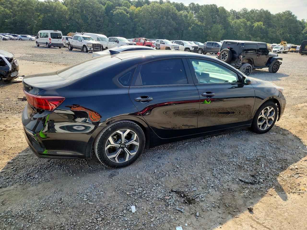 2020 Kia Forte Lxs - Фото 3