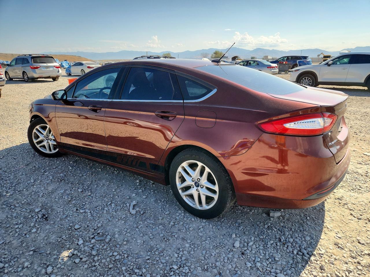 2016 Ford Fusion Se - Фото 2