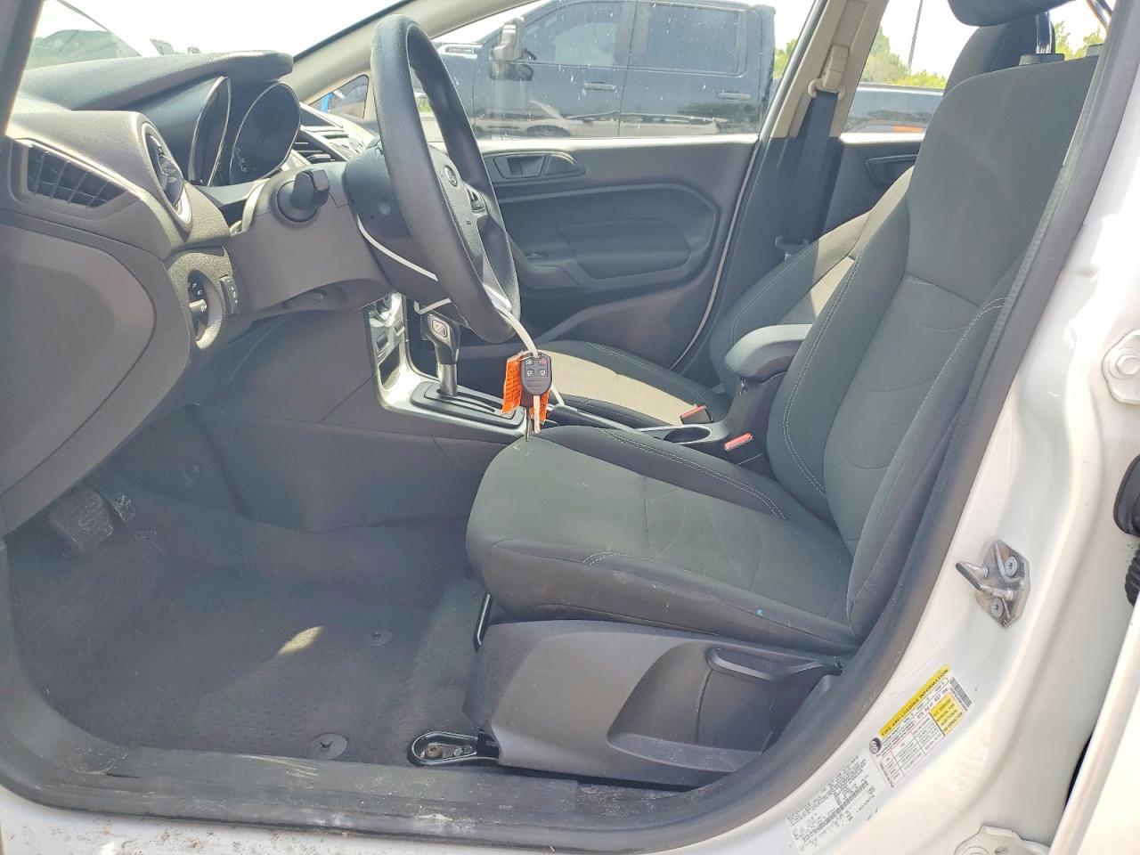 2019 Ford Fiesta Se - Фото 7