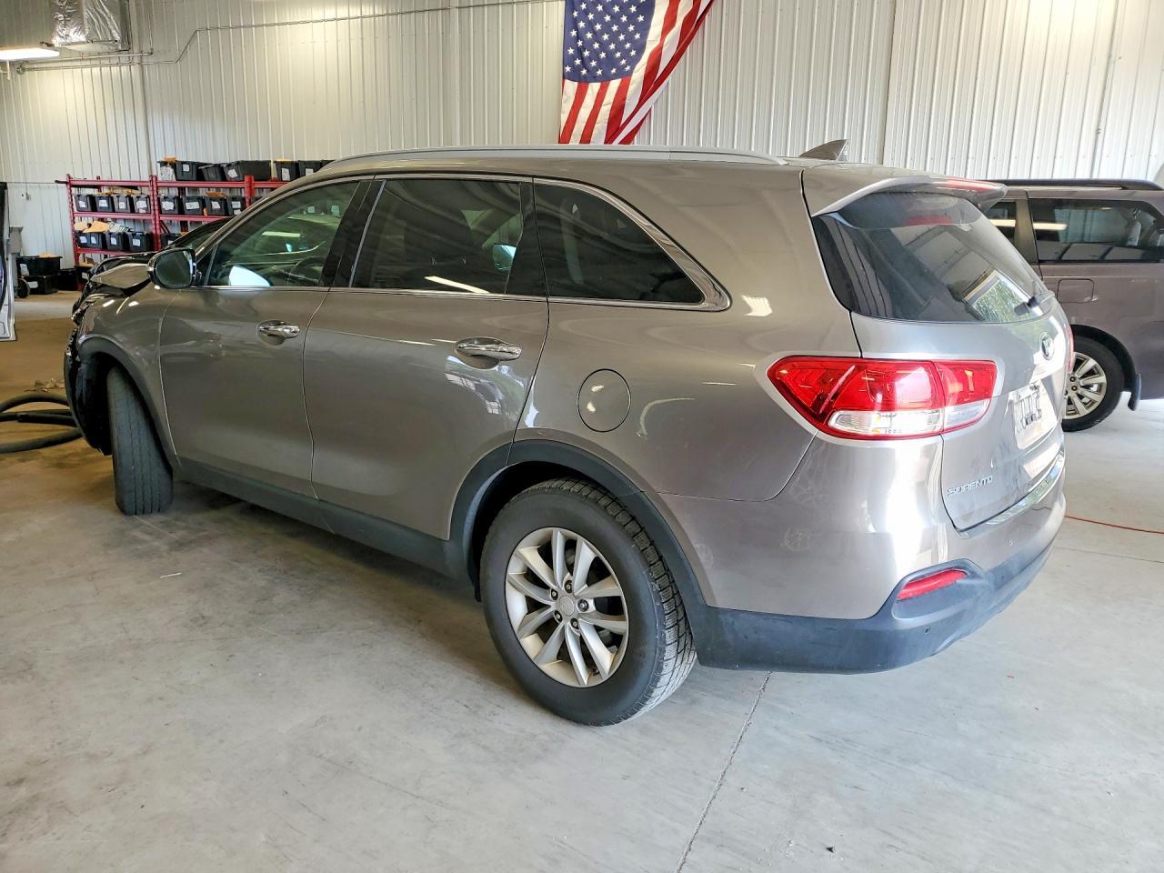 2016 Kia Sorento Lx - Фото 2