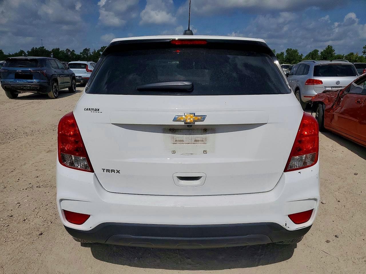 2019 Chevrolet Trax Ls - Image 6