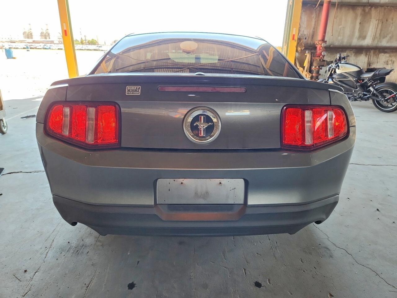 2011 Ford Mustang - Image 6