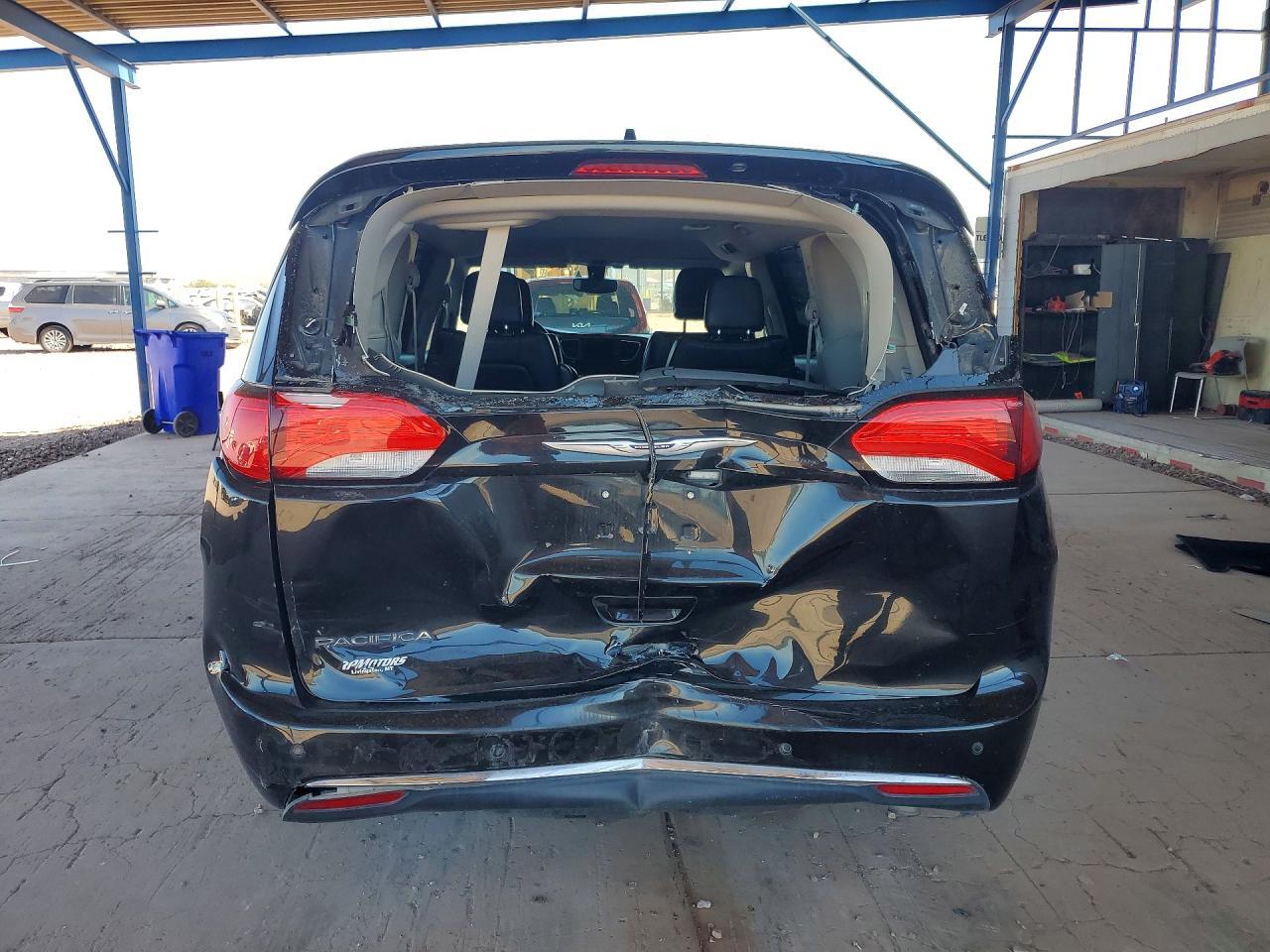 2019 Chrysler Pacifica Touring L - Фото 6