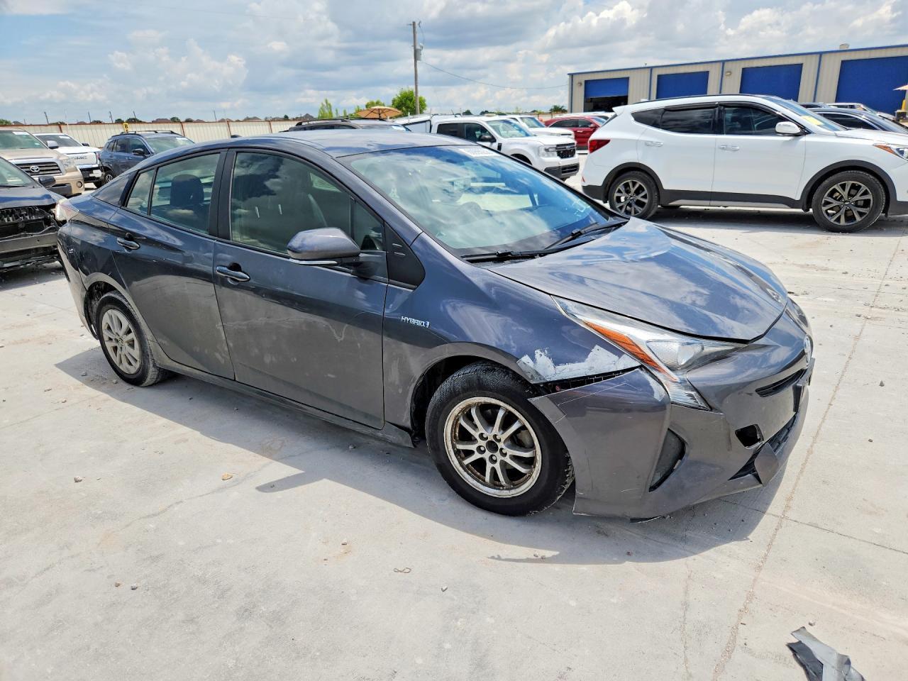 2016 Toyota Prius Two - Image 4