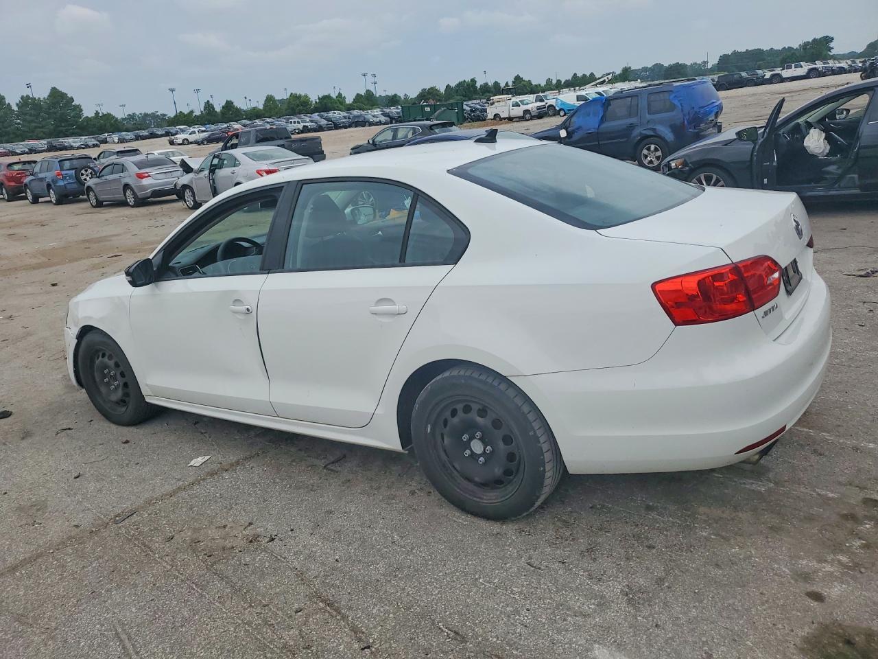 2014 Volkswagen Jetta Se - Image 2