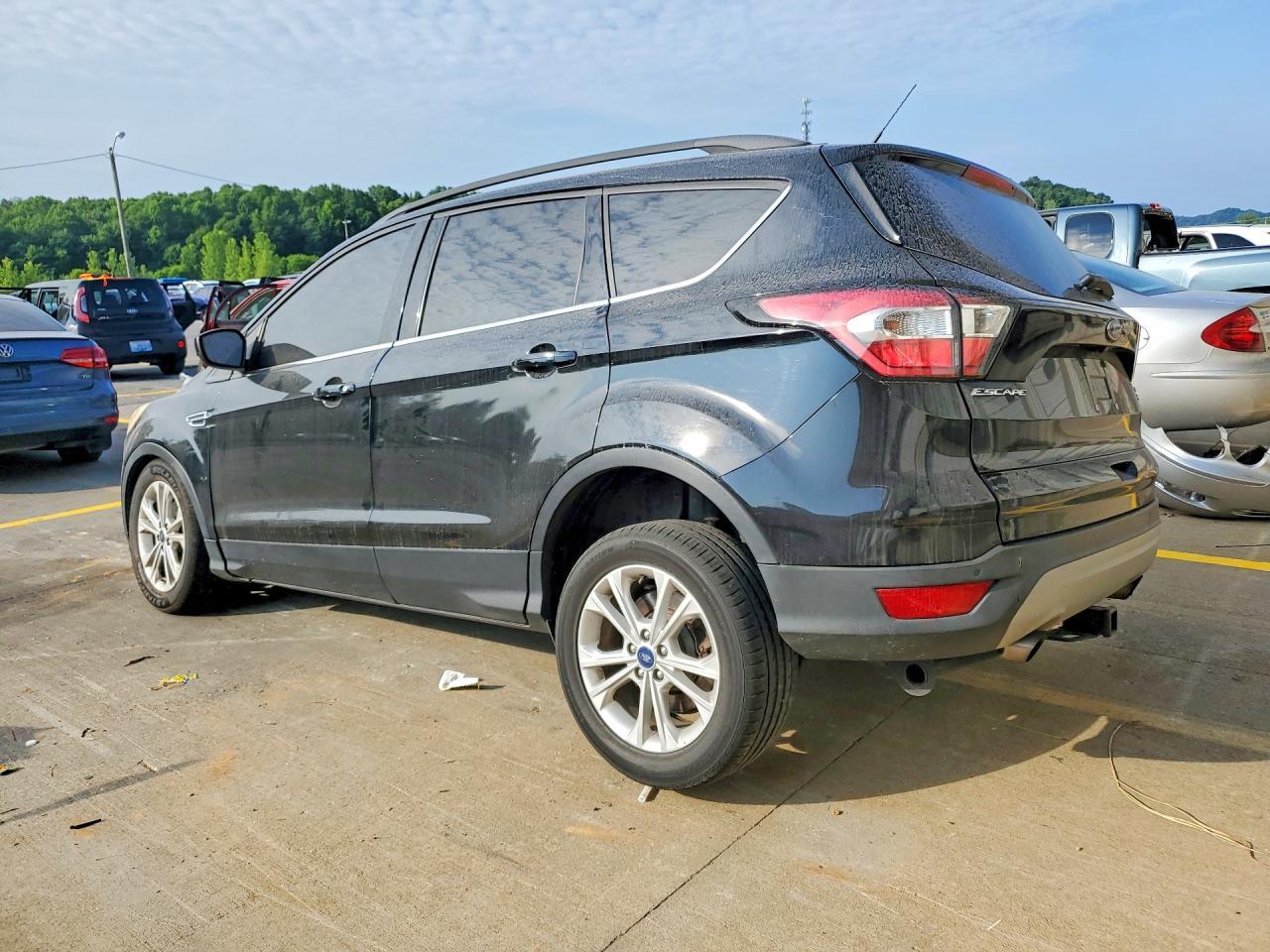 2017 Ford Escape Se - Фото 2