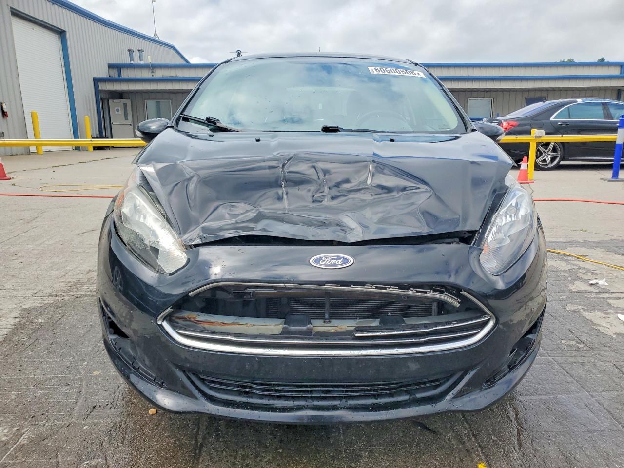 2016 Ford Fiesta Se - Image 5