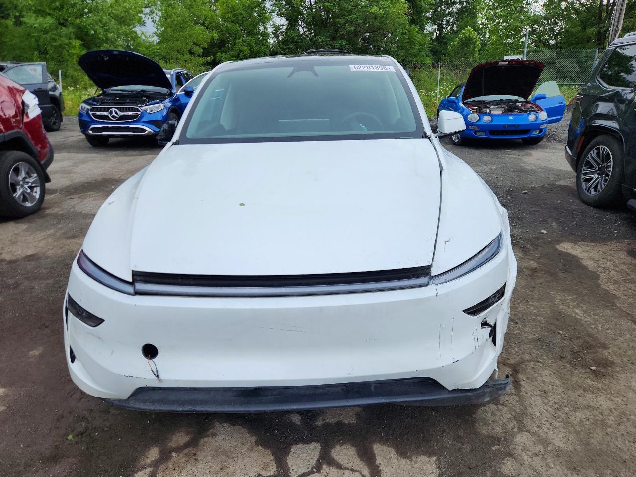 2026 Tesla Model Y - Image 5