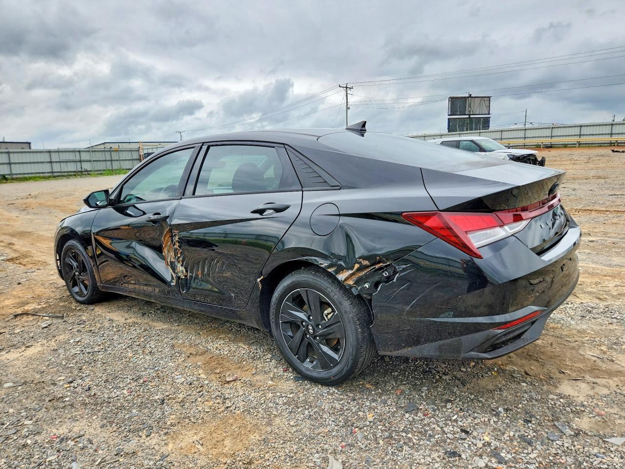 2023 Hyundai Elantra Sel - Image 2