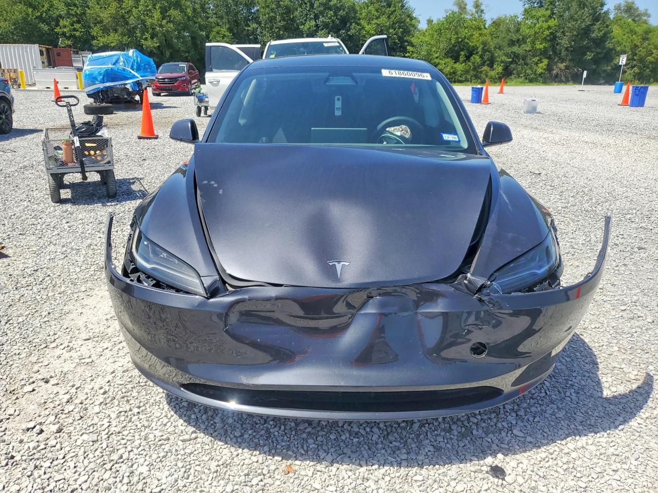 2024 Tesla Model 3 - Фото 5
