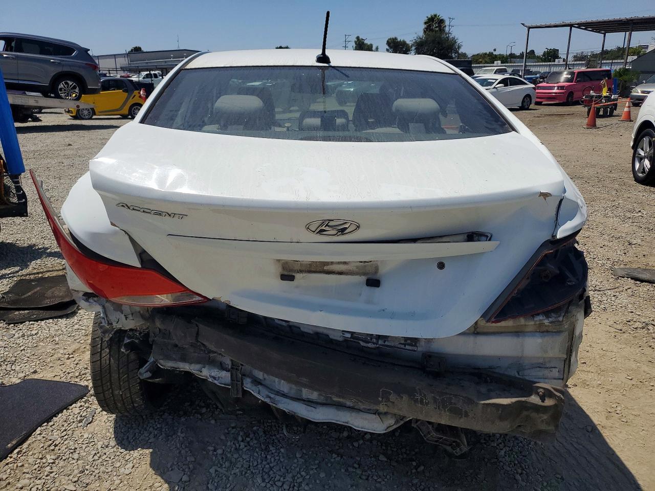 2015 Hyundai Accent Gls - Фото 6