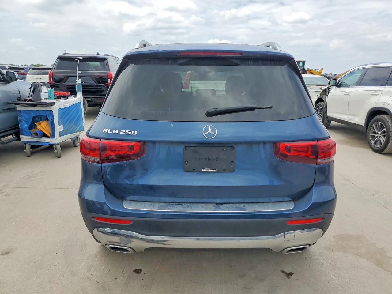 2023 Mercedes-Benz Glb 250 - Фото 6