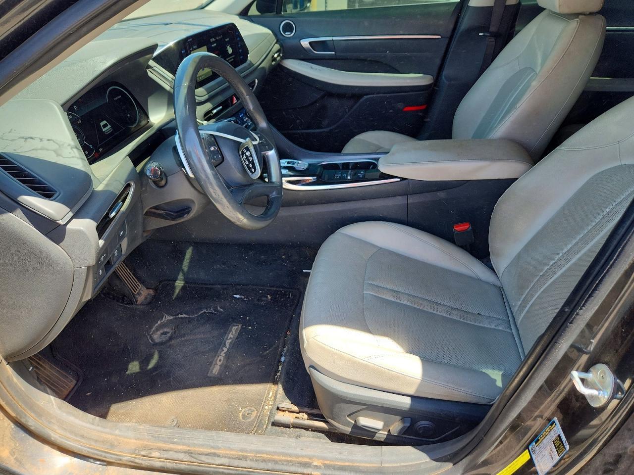 2022 Hyundai Sonata Limited - Image 7