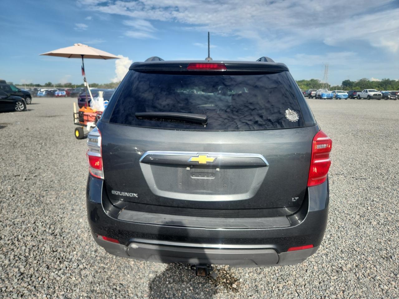 2017 Chevrolet Equinox Lt - Image 6