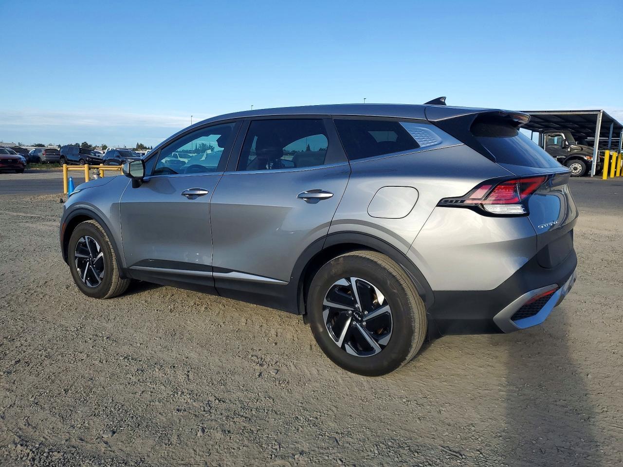2024 Kia Sportage Hybrid Lx - Фото 2