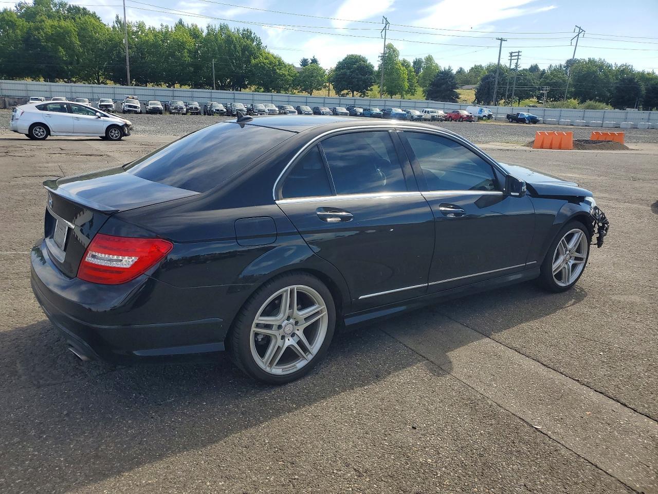 2013 Mercedes-Benz C 350 - Image 3