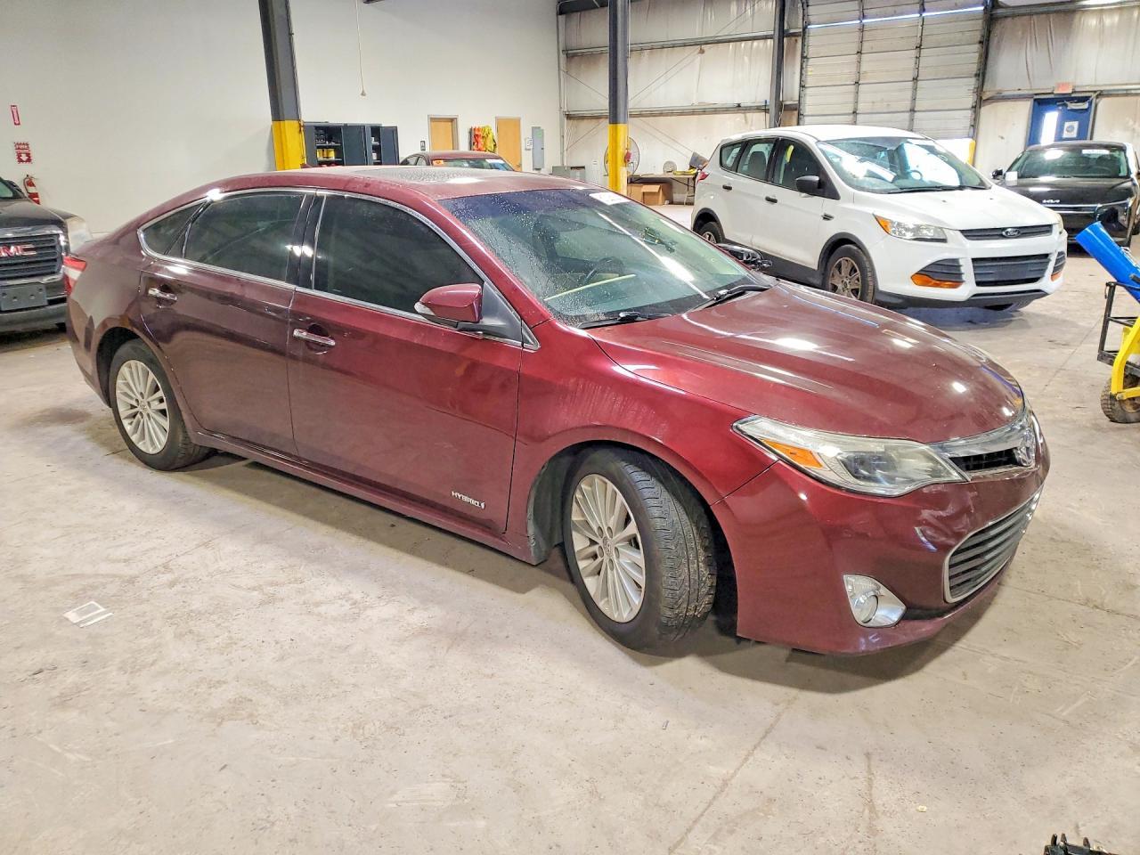 2013 Toyota Avalon Hybrid Limited - Фото 4