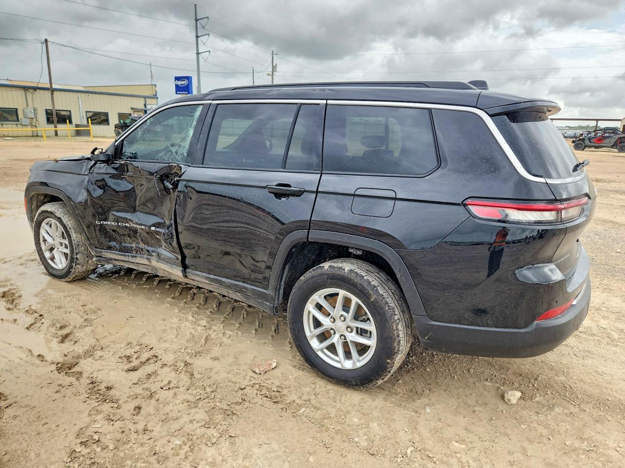 2025 Jeep Grand Cherokee L Laredo - Image 2