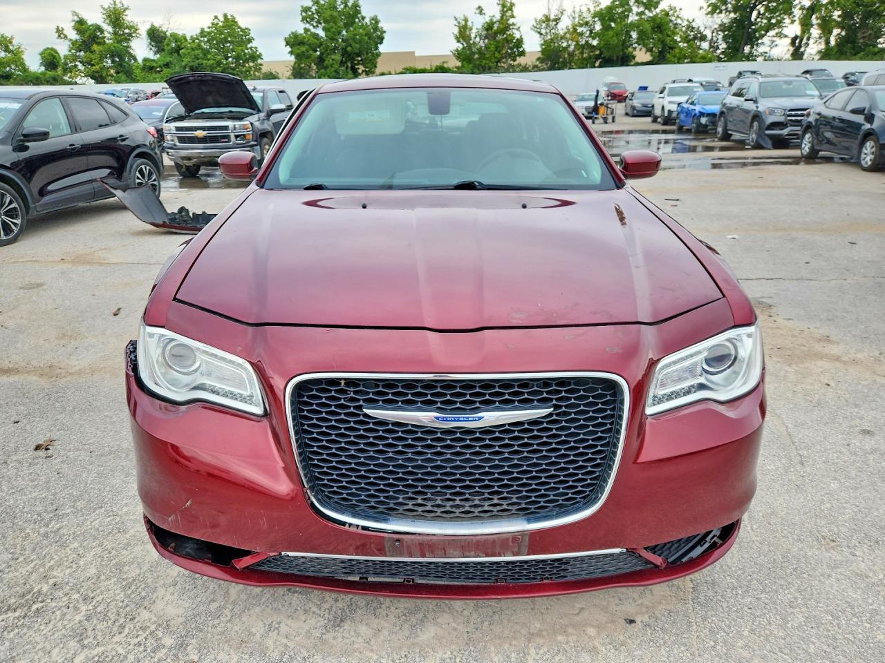 2018 Chrysler 300 Touring - Фото 5