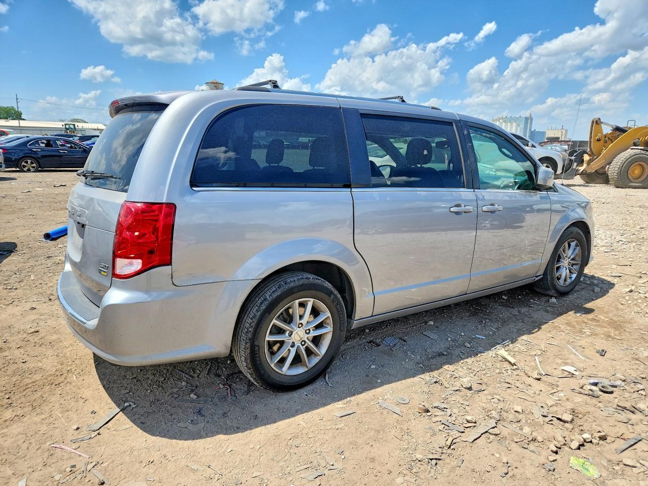 2018 Dodge Grand Caravan Sxt - Фото 3