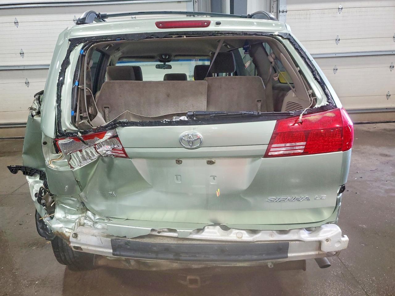 2006 Toyota Sienna Le 8 Passenger - Фото 6