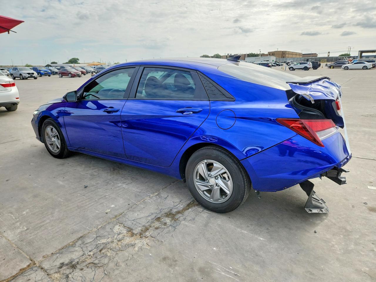 2026 Hyundai Elantra Se - Фото 2