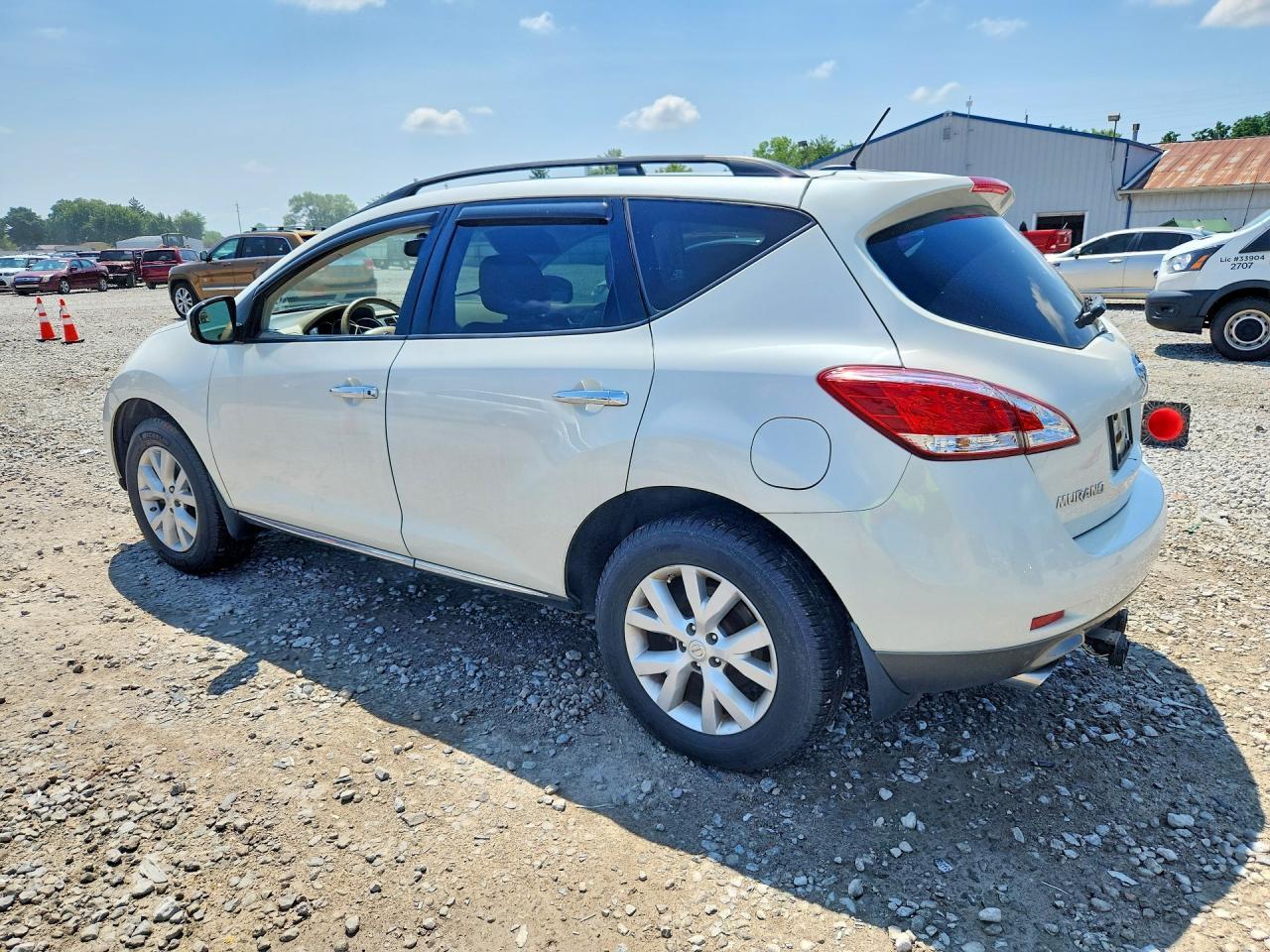 2012 Nissan Murano S - Фото 2