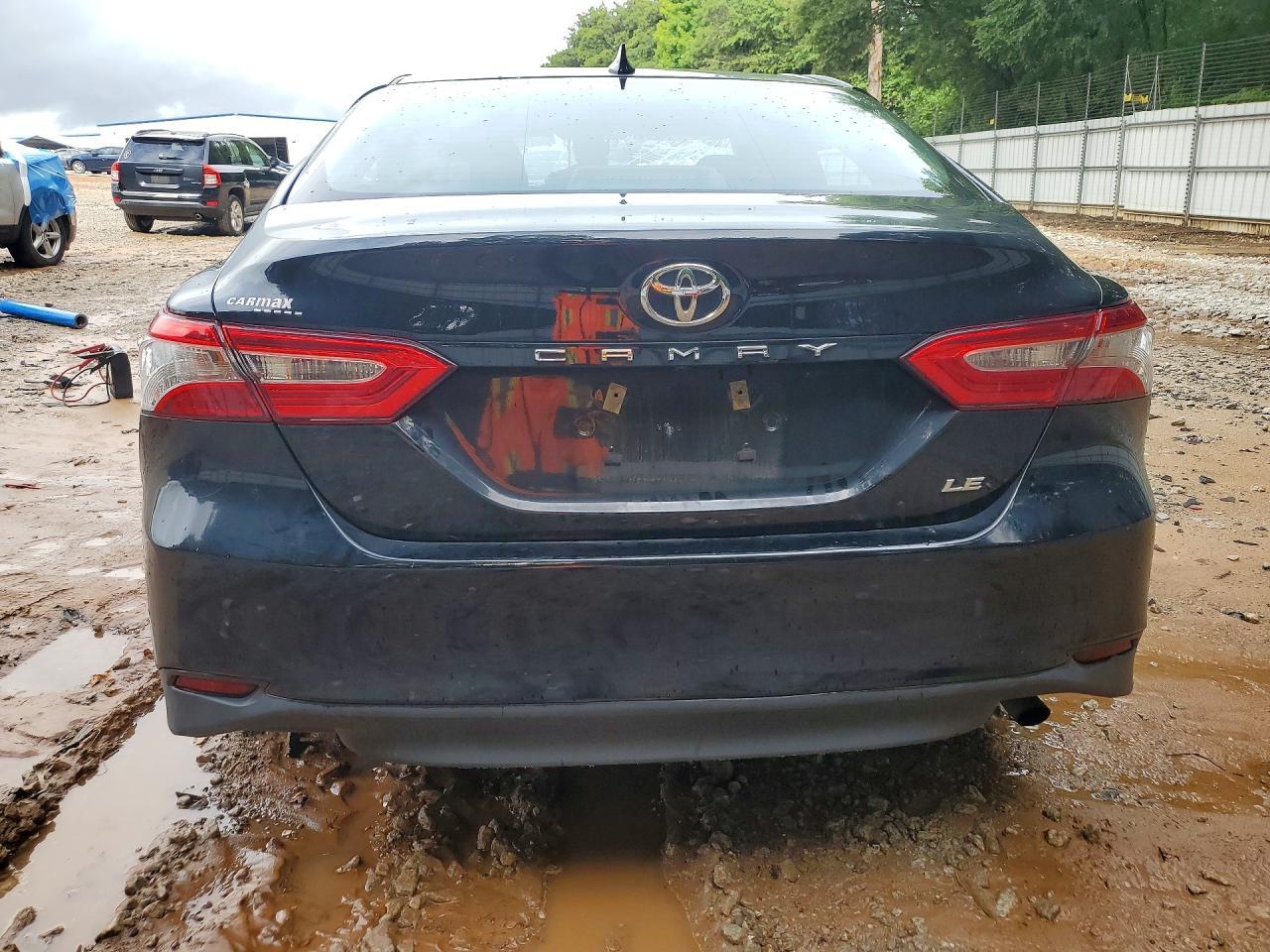 2020 Toyota Camry Le - Image 6