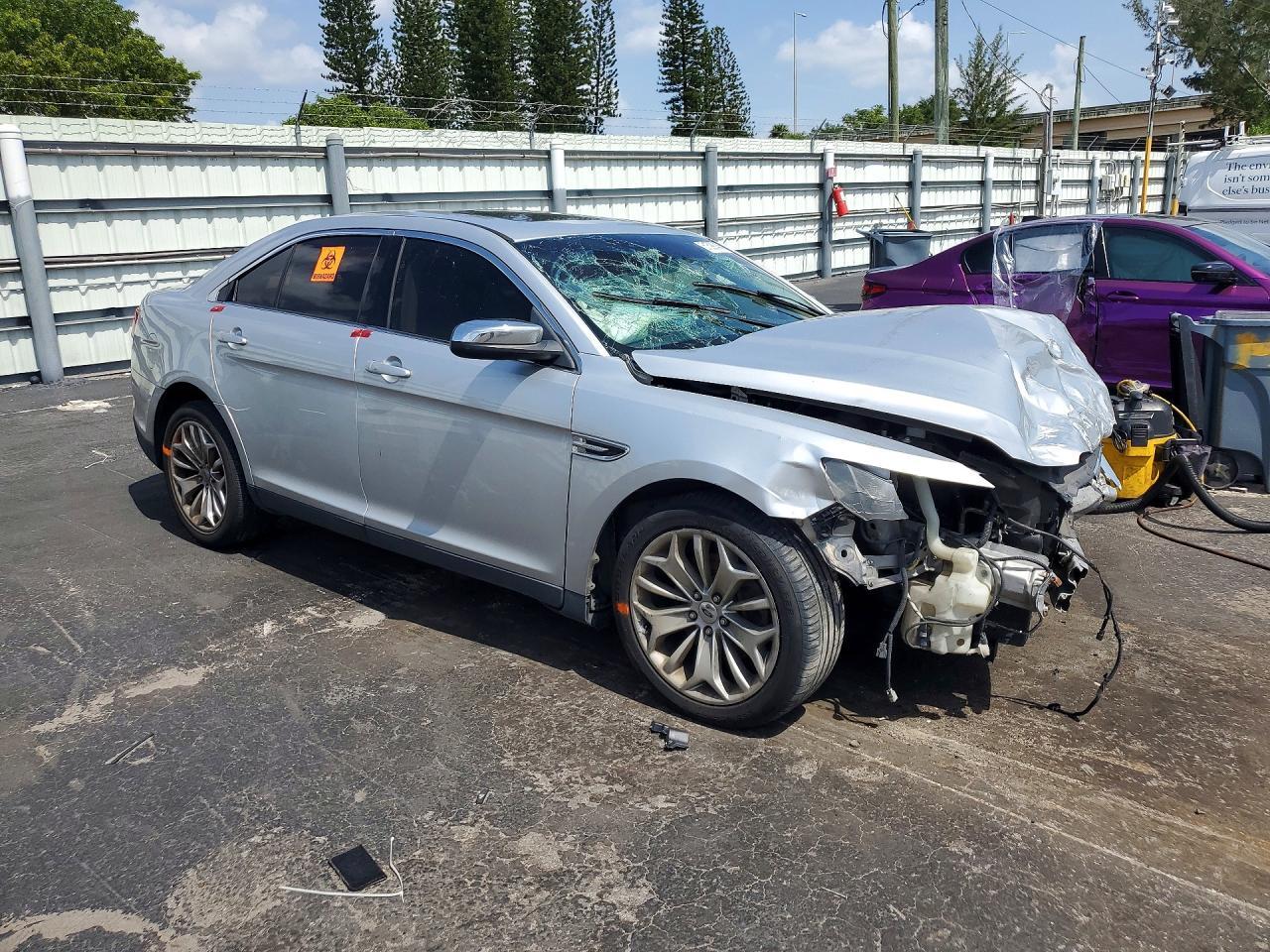 2013 Ford Taurus Limited - Image 4