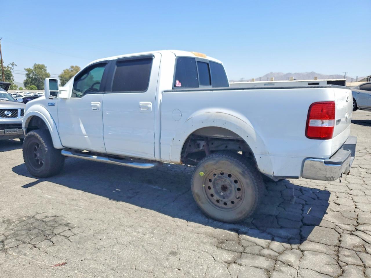 2006 Ford F150 Supercrew - Image 2