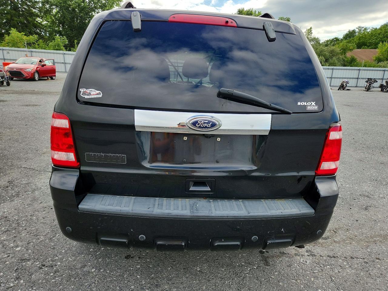2011 Ford Escape Limited - Фото 6