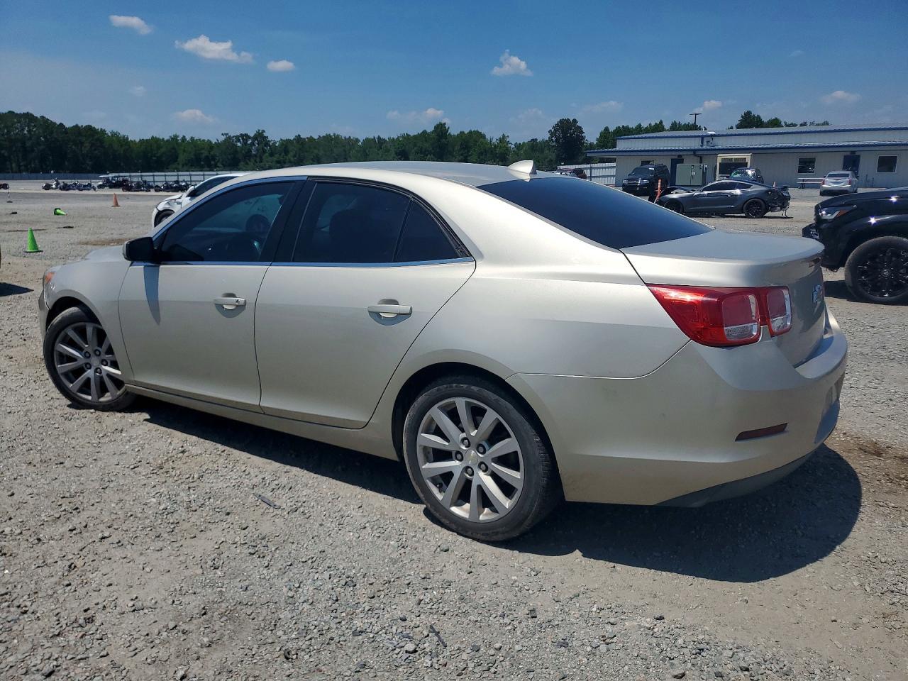 2013 Chevrolet Malibu 2Lt - Image 2