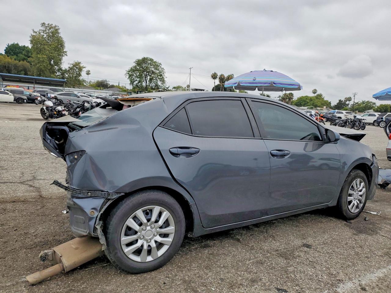 2015 Toyota Corolla L - Фото 3