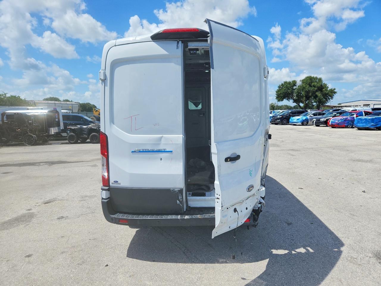 2022 Ford Transit 350 Delivery Van - Фото 6