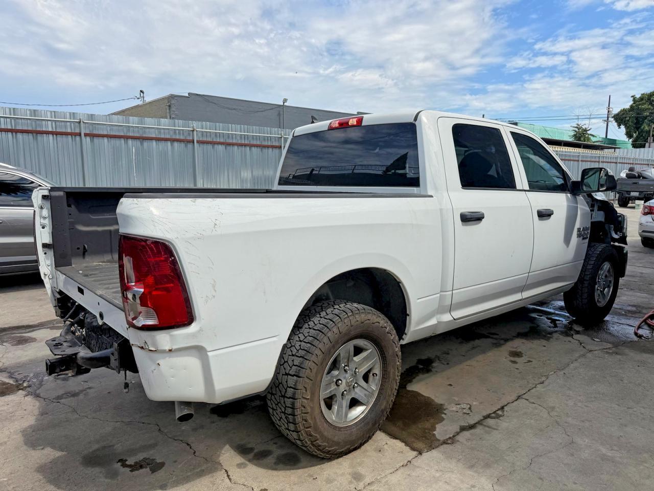 2022 Ram 1500 Classic Tradesman - Фото 4