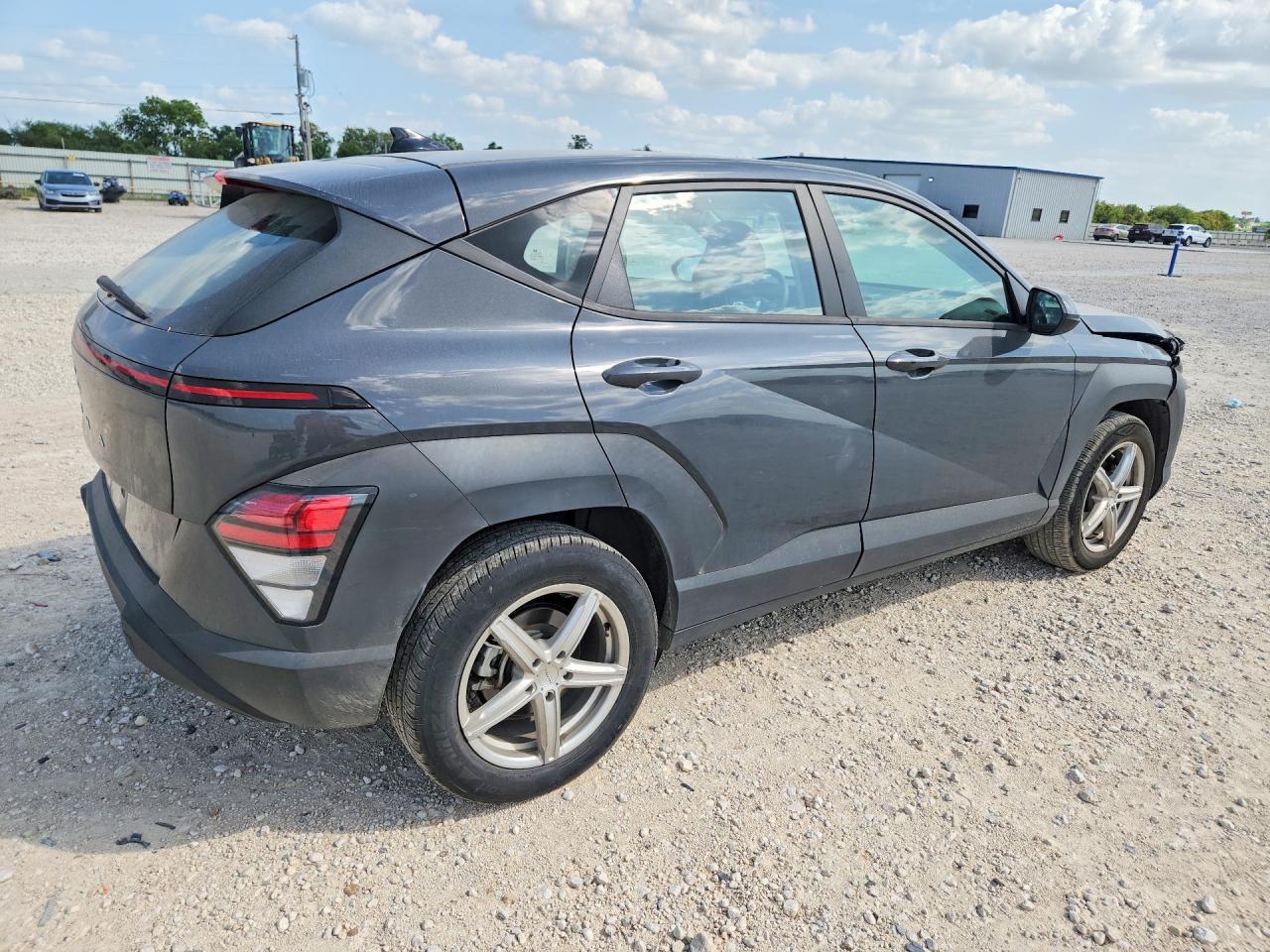 2024 Hyundai Kona Se - Image 3