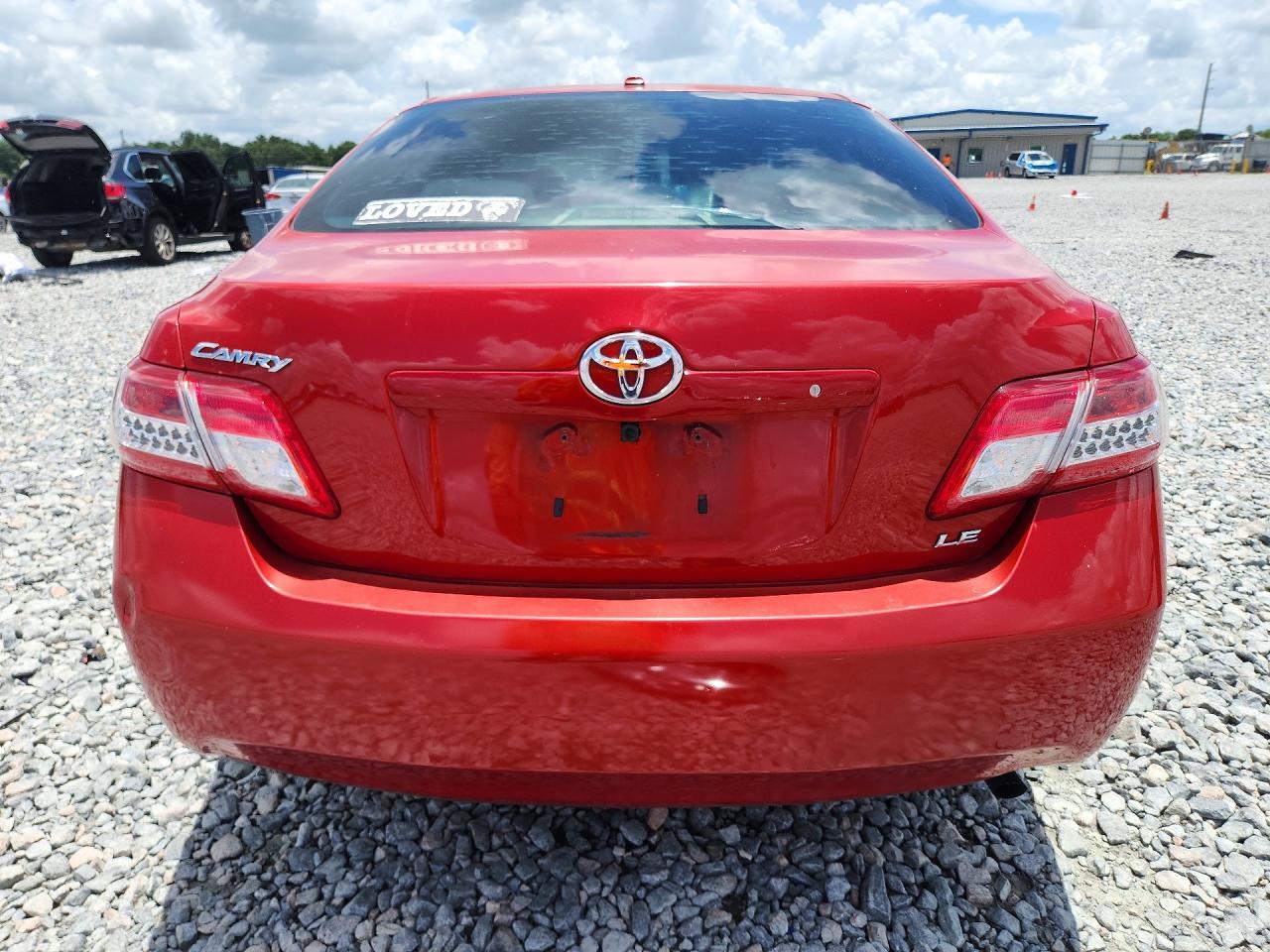 2011 Toyota Camry - Image 6