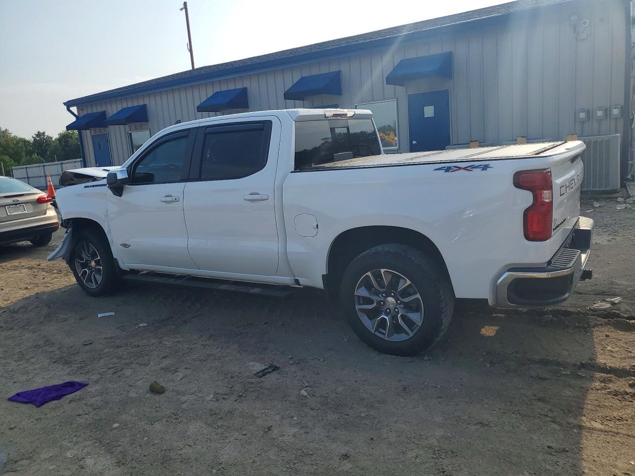 2021 Chevrolet Silverado K1500 Lt - Фото 2